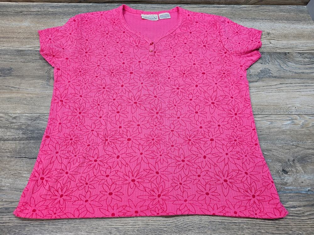 Basic Editions Women’s Pink Eyelet Short Sleeve Button Front Top Size Small